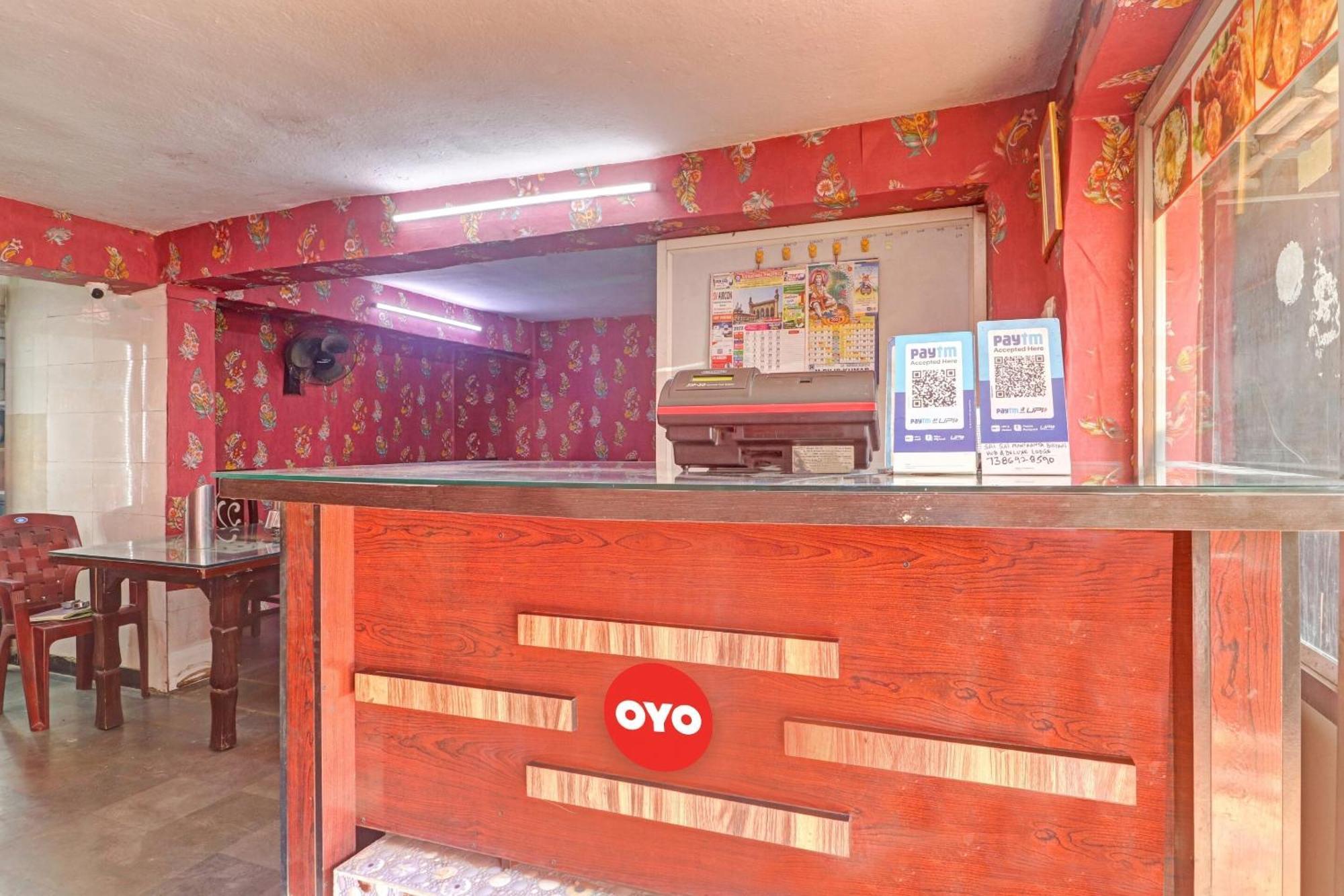 Oyo Flagship 81051 Sri Sai Manikanta Hyderabad Exterior foto