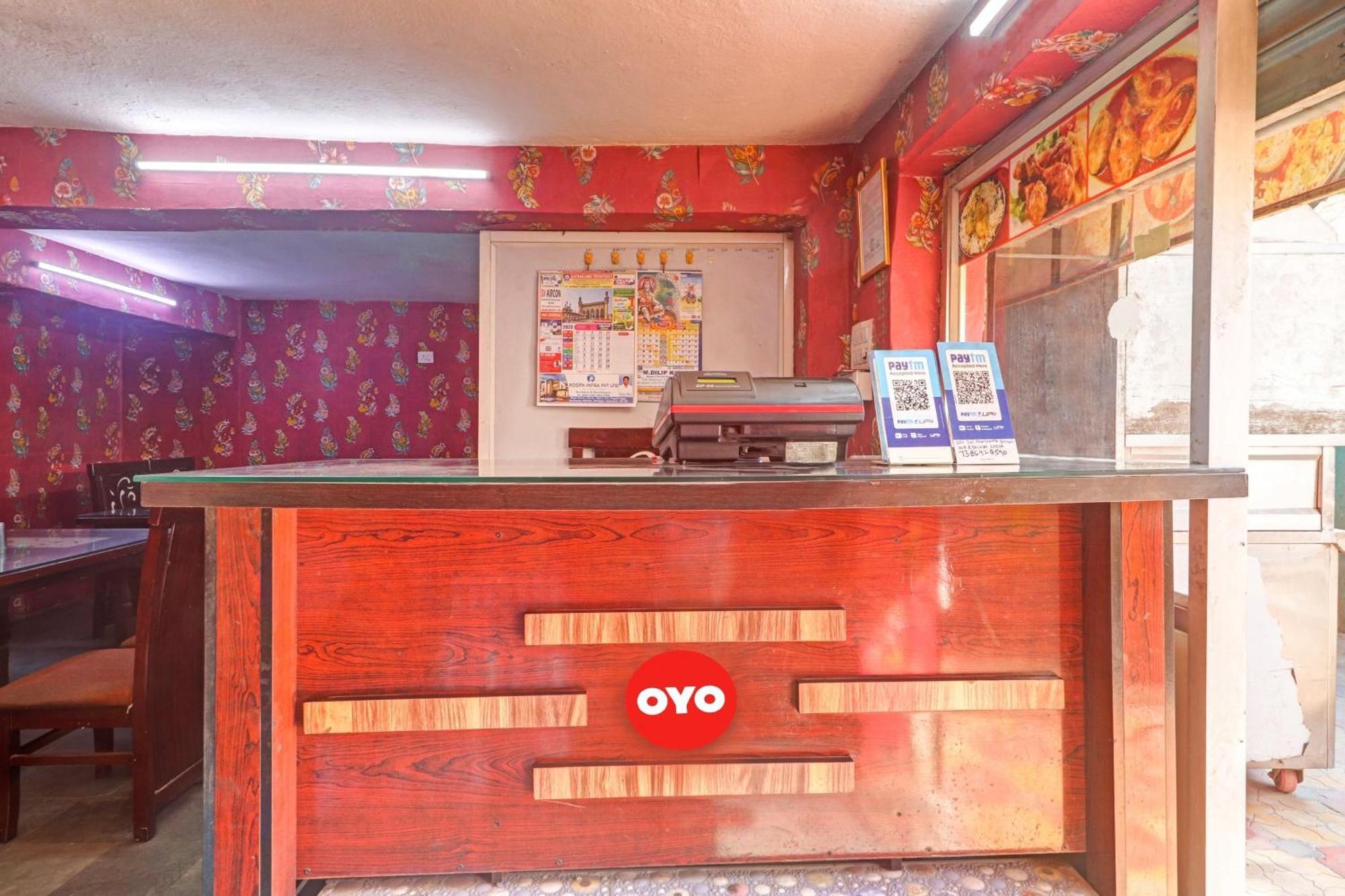 Oyo Flagship 81051 Sri Sai Manikanta Hyderabad Exterior foto